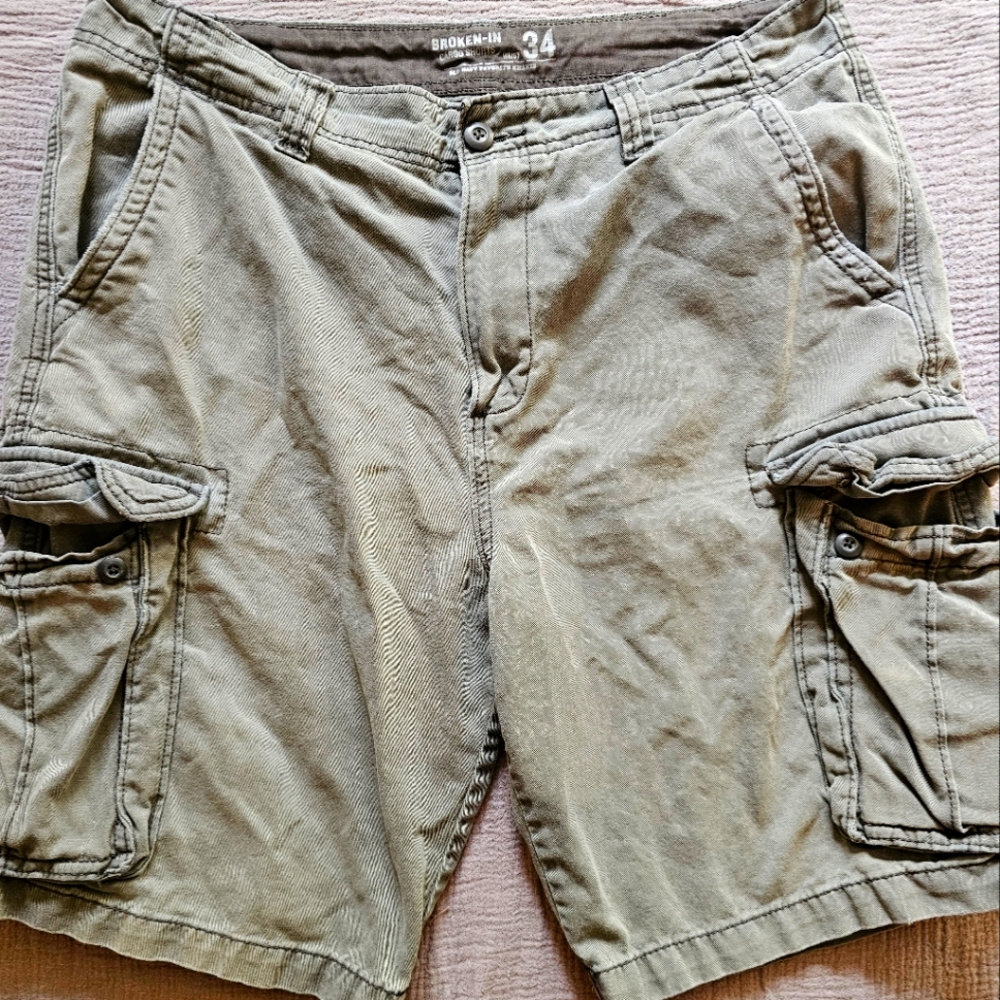 Old Navy cargo shorts